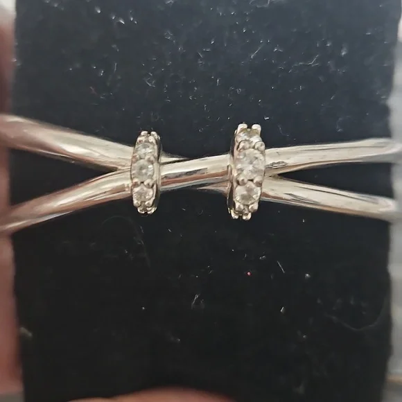 Kendra Scott LIVY Cuff Bracelet - Picture 4 of 4